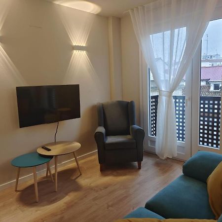 Apartamentos Picasso Alcalá de Henares Exterior foto